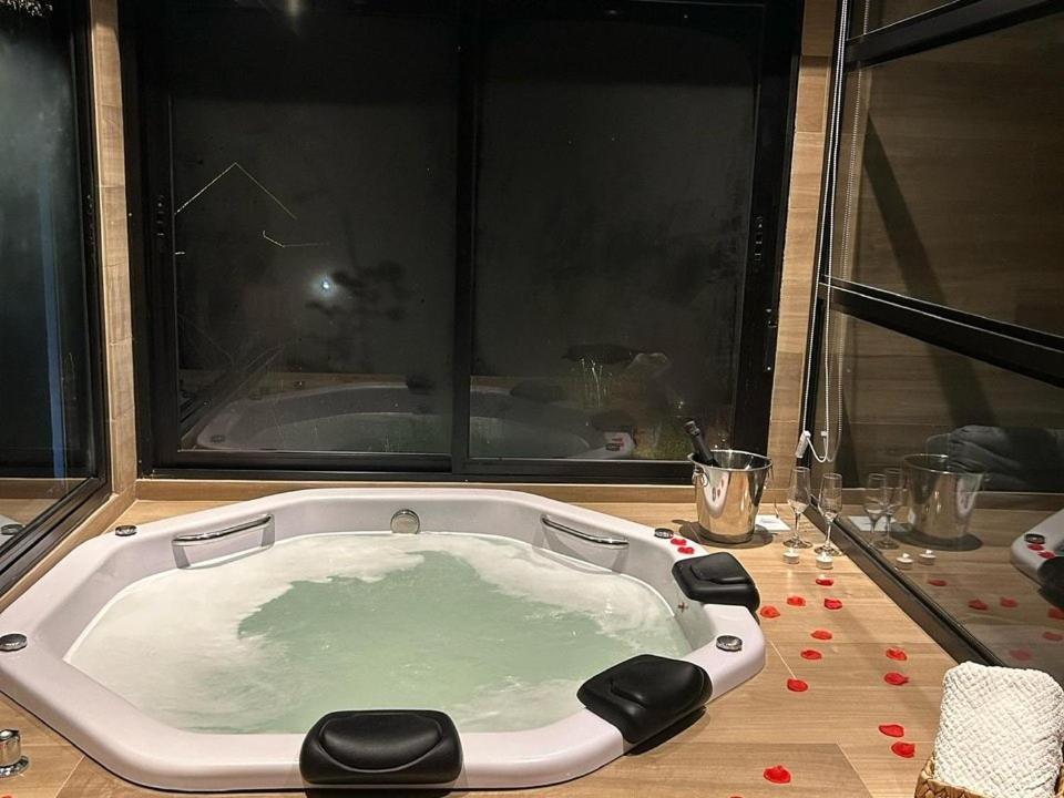 Hospedagem Spa Da Alma مونتي فيردي الغرفة الصورة
